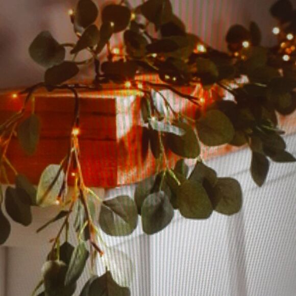 Lighted Eucalyptus Garland By Plow & Hearth New In Box - Picture 1 of 3